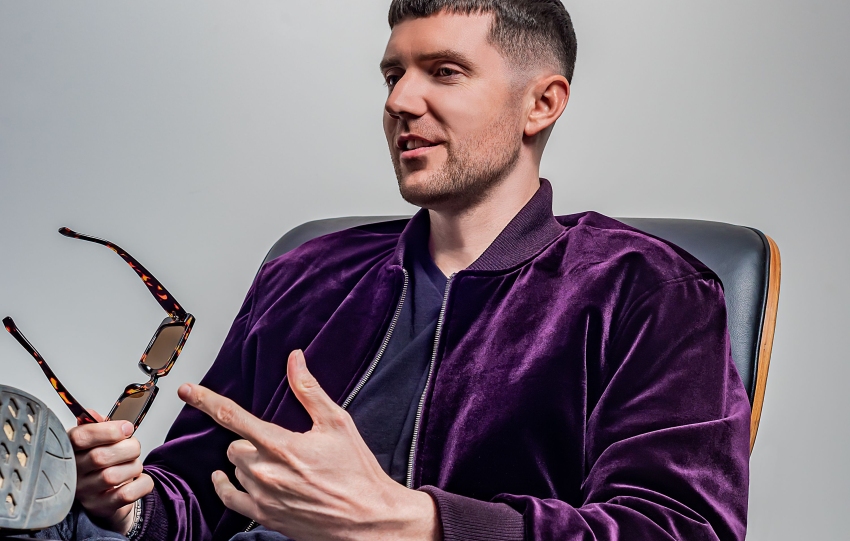 Canadian DJ and producer Simon Doty announces his debut album ‘Universal Language’ on Anjunadeep