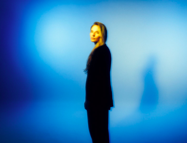 Swiss live artist Natascha Polké unveils darkly sweet full ‘Into You’ EP