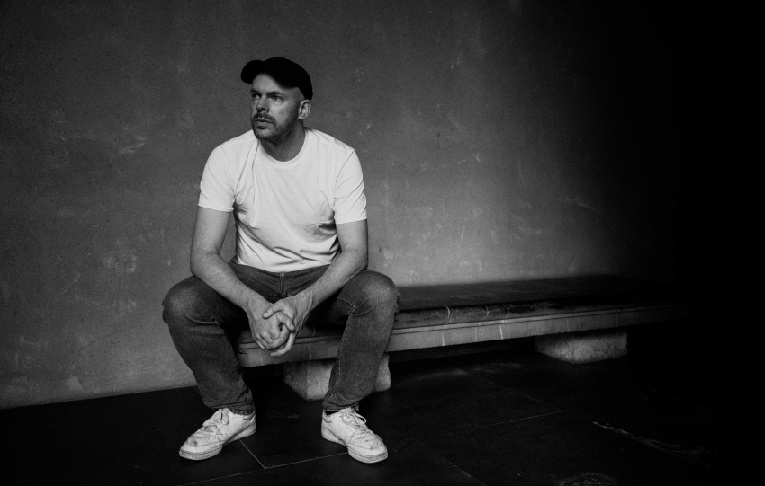 Dive into the Melodic Waves of MAZ'N's 'Out Of Gravity,' Featuring Mollono.Bass Remix on 3000° Grad