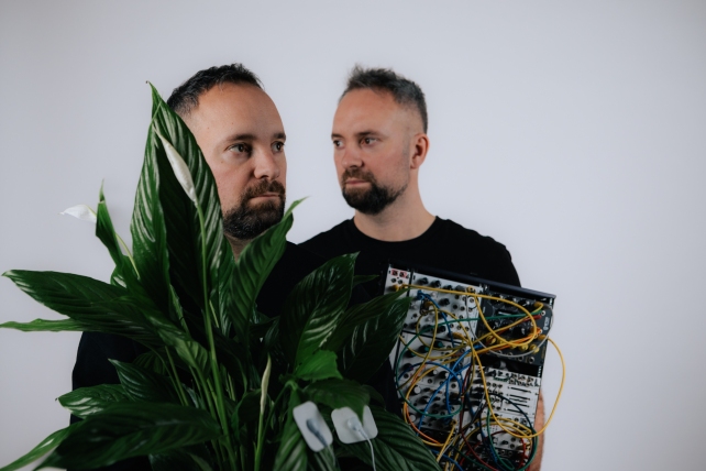 "Melodic Mastery: Bratři Drops New Single 'Ayra' Ahead of Anticipated Album Release"