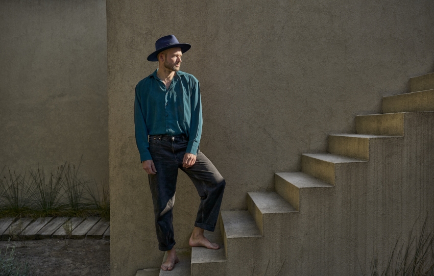 Monolink Returns to Embassy One with ‘Light Up My Dark’