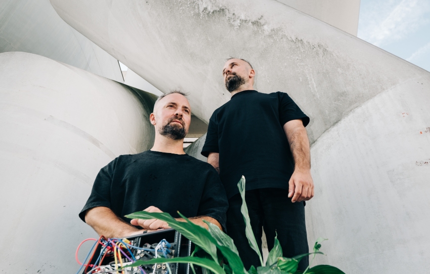 Urban Rhythms and Natural Calm Collide in Bratři's 'Escape