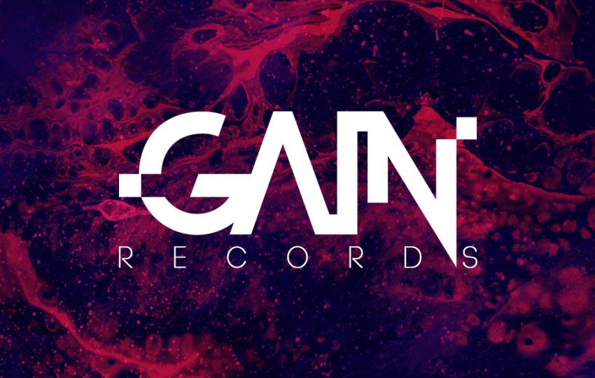 Roberto Pagliaccia presents Nobody House (incl. Mark Reeve Remix)