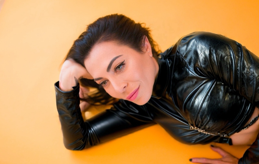 An interview with TARA BROOKS