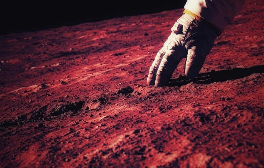 RAAS Debut Release "Astronaut Outcast" Bridges Emotion and Technology