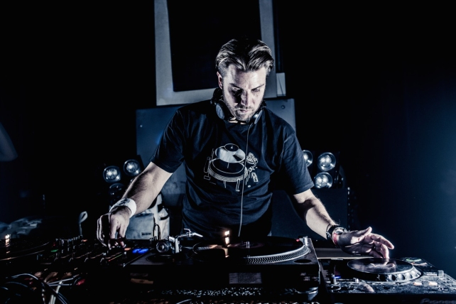 Tom Wax Drops 21-Track Album ‘The Future Is Now’ – A Techno Veteran Reclaims the Pulse