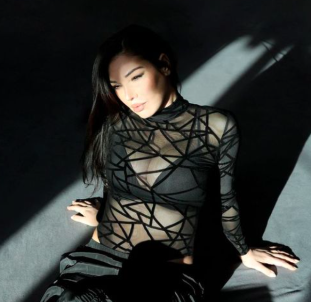 Simina Grigoriu Remixes Tom Wax’s ‘The Sound Of The Future’