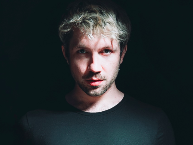 Felix Raphael announces new themed studio album ‘DO YOU’ on [PIAS] Électronique exploring mental health challenges and the rewards of the creative life