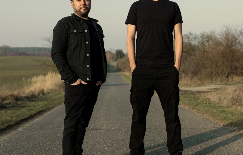 Mollono.Bass & MAZ’N launch WOODKIN – where beats meet voice