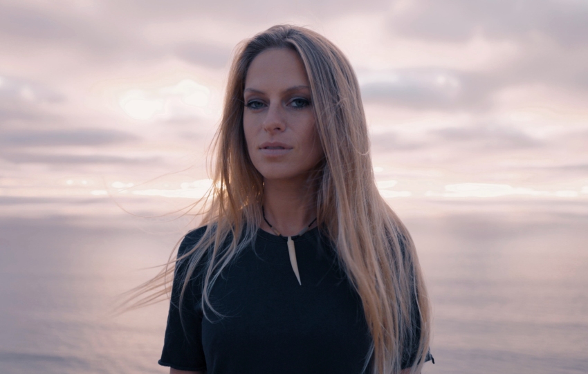 Nora En Pure Captures Island Serenity On ‘Teahupoo’ 