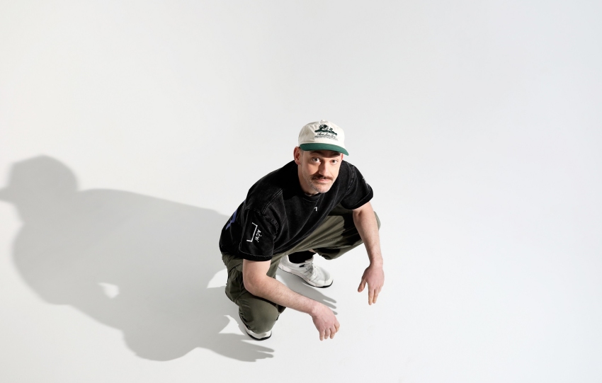 Emotion in Motion: Fritz Kalkbrenner Unveils New Single “Calling You”