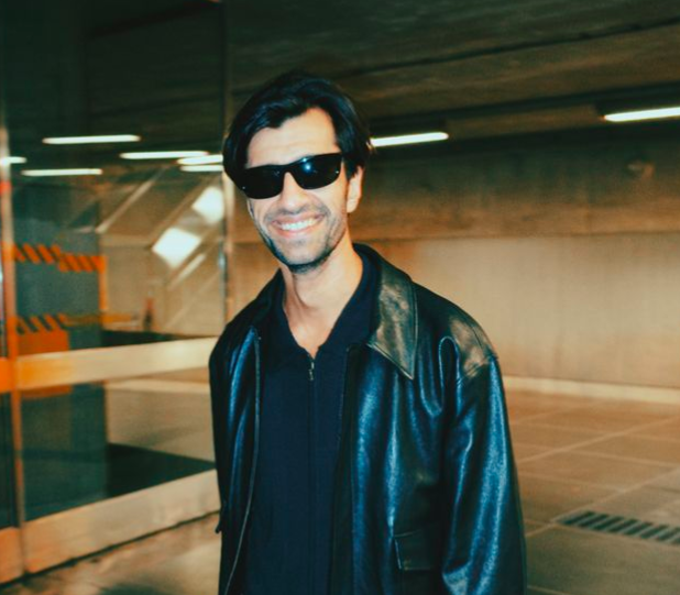 Jeremy Olander Announces Debut Album When The Rain Falls 