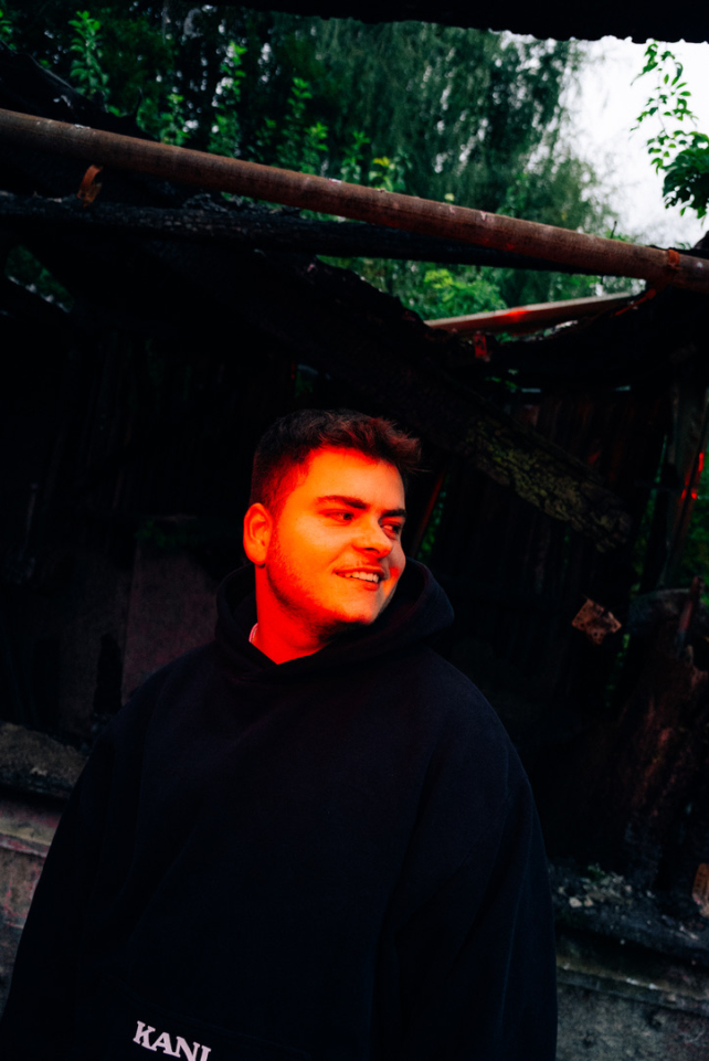 KNTRLVRLST Continues Breakout Momentum with Relentless New Release “Front To Back”
