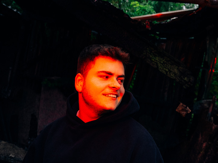 KNTRLVRLST Continues Breakout Momentum with Relentless New Release “Front To Back”