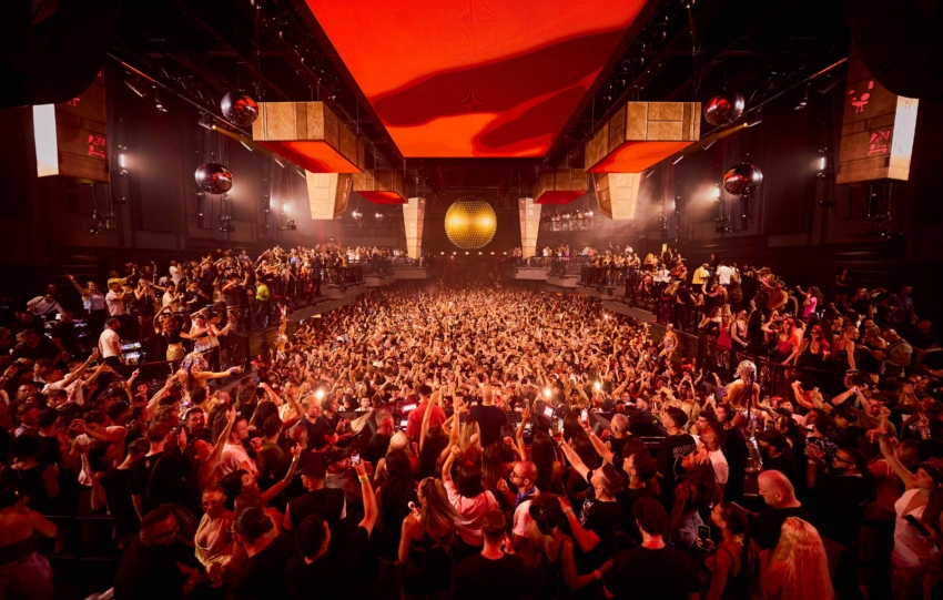 JAMIE JONES REVEALS THE LINEUP FOR PARADISE STARSHIP EDEN 2026 SEASON AT [UNVRS]