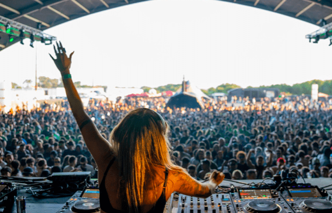 JOANNA COELHO BEGINS A NEW CHAPTER WITH MORE ORIGINAL PRODUCTIONS AND HER SIGNING TO GOLDROOM AGENCY