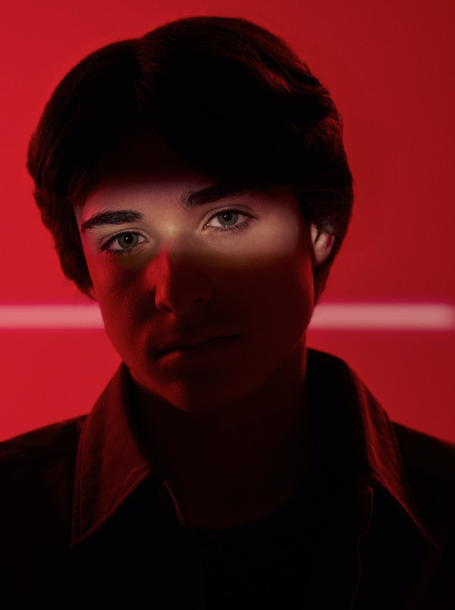 JAN releases powerful, personal Garage-influenced cut "Feel It Now"