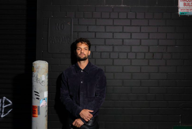Julian Lindsey presents Don't Know How To Change EP