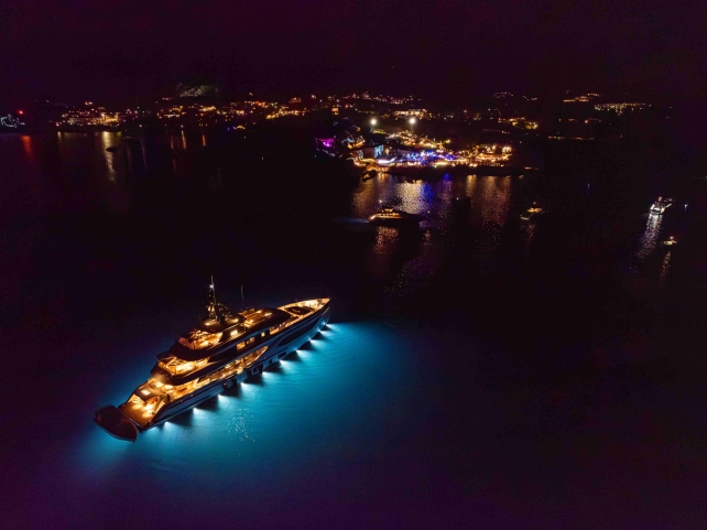 Phi Beach Sardinia Completes Its 2026 Summer Lineup