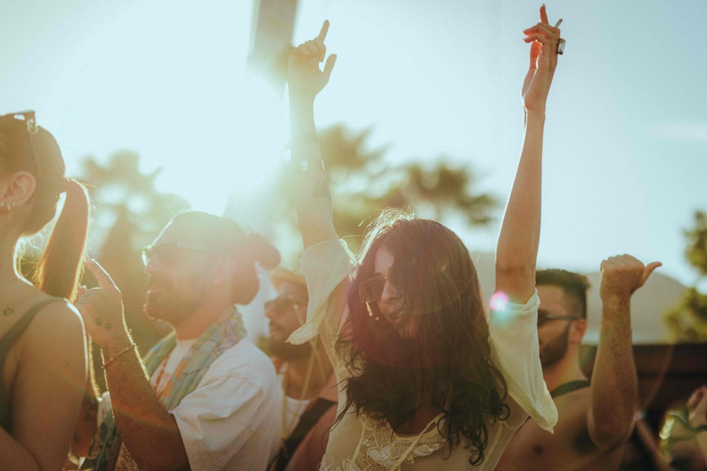 Discover Bateleur Festival in Crete