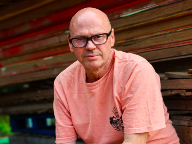 Dave Seaman teases long-awaited debut solo LP with 'Mirrorball Sleaze' backed by Christian Smith & D-SHIFT, out on Selador