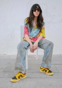 Chloé Caillet channels dancefloor freedom on ‘Dance Again’